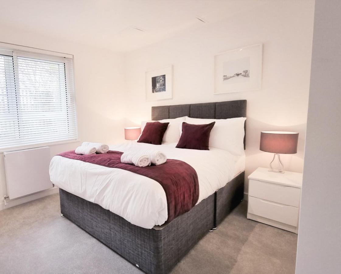 Roomspace Serviced Apartments - Kew Bridge Court Londra Esterno foto